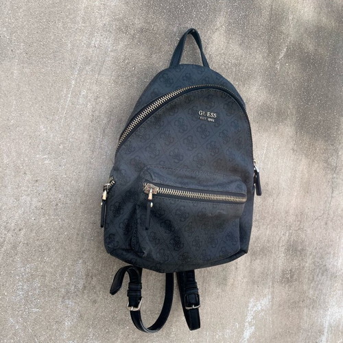 black mini backpack guess womens Manhattan Large Backpack, Black, One Size US: Clothing, Shoes & Jewelry The backpack sits comfortably on your back GUESS USA Manhattan zip-pocket Backpack