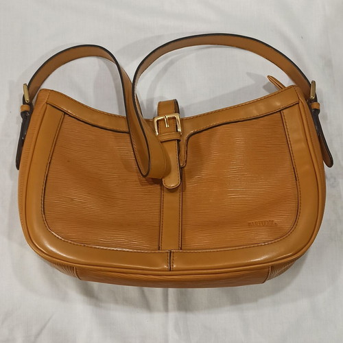 Women's brown bag like new
