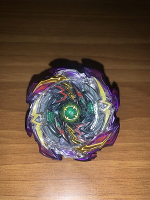 Beyblade Burst Wyvern Takara Tomy like new