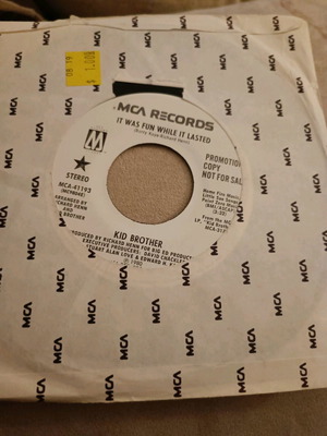 45rpm δίσκος Kid Brother It Was Fun While It Lasted μεταχειρισμένος