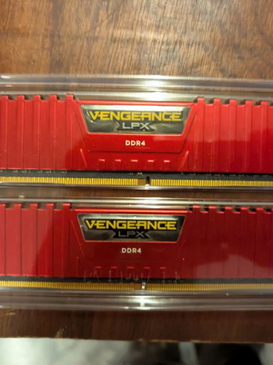 Μνήμες RAM Corsair Vengeance LPX 16GB (2x8GB) DDR4 3000MHz CL15 Red Edition