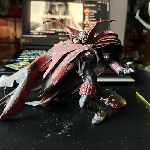 Spawn figure unmasked like new, missing stand