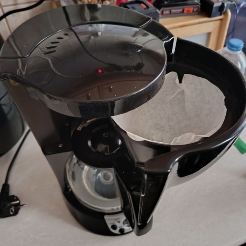 Bluesky filter coffee maker like new with 10 filters