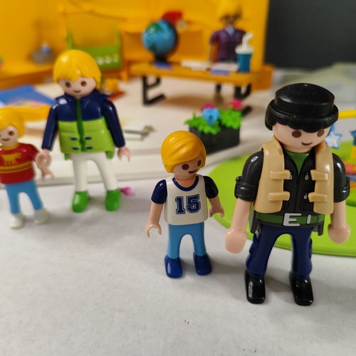 Playmobil children's daycare used, assorted pieces