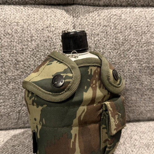 Aluminum military canteen 0.75L with Greek camouflage case, like new