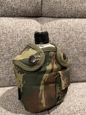 Aluminum military canteen 0.75L with Greek camouflage case, like new