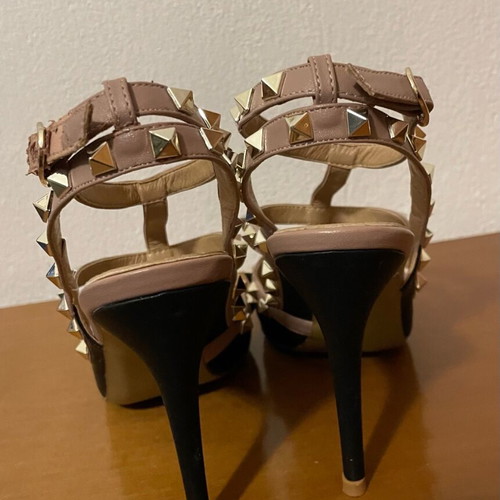 Valentino pumps used, size 38, with strap wear
