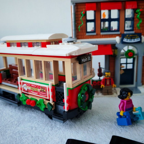 Lego 10308 Holiday Main Street like new