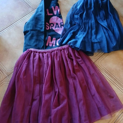 Benetton clothing set for 4-year-old girl like new
