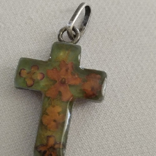 Silver cross floral 925, like new