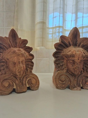 Two old Hermes akrokerama, height 22cm