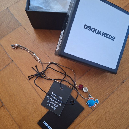 Dsquared charm necklace new, authentic in box