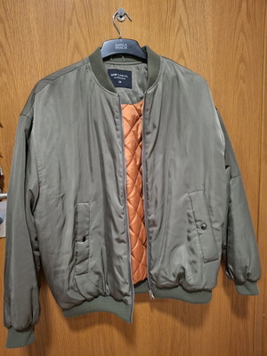 LC Waikiki bomber jacket like new, multicolor green size M
