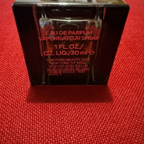 Tom Ford Oud Wood Eau de Parfum 30 ml like new