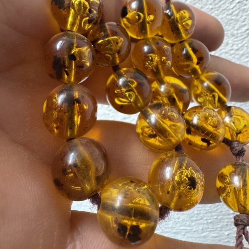 Komboloi amber beads