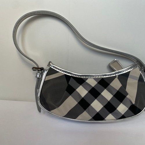 Burberry small shoulder bag like new, gray and silver