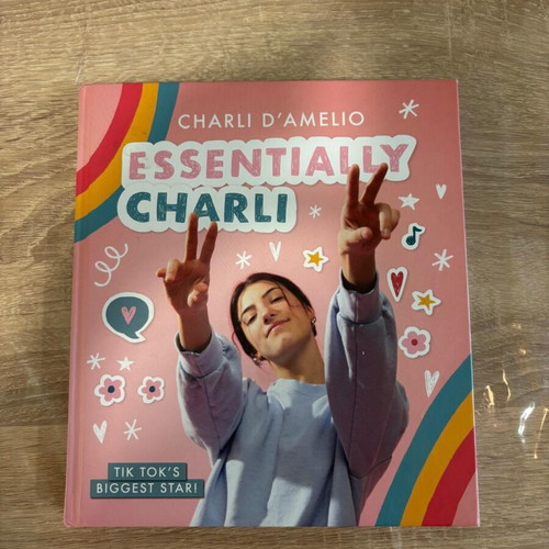 Charli D'Amelio Essentially Charli hardcover used, English