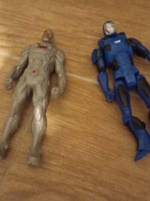 Spin Master DC Heroes Unite action figures used, both together