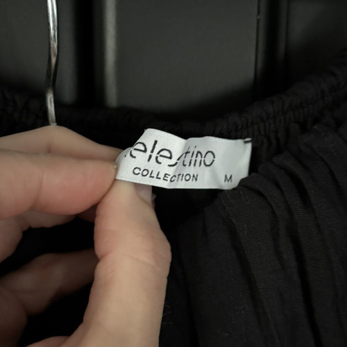 Celestino black top like new, medium-large, linen blend
