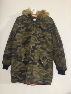 Zen and Zen camo parka size large like new