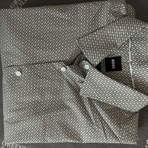 Boss shirt size XL, multicolor