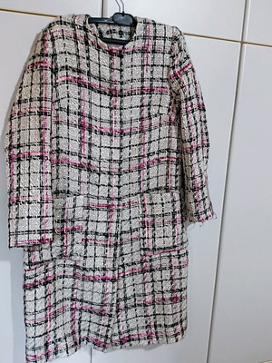 Coat used, no collar, fastens with studs, size M, white multicolor