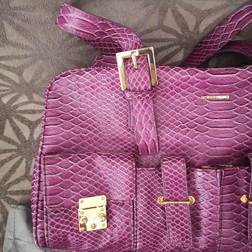 Gillian leather shoulder bag women like new, purple