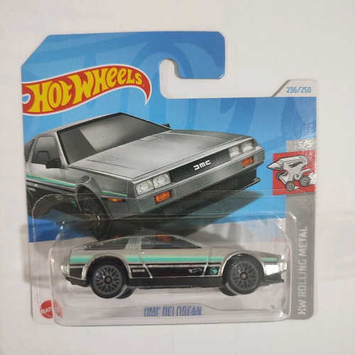 Hot Wheels DMC Delorean RTH like new, 2 available