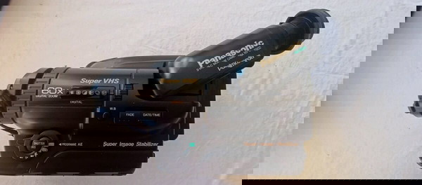 βιντεοκάμερα Panasonic NV-S900