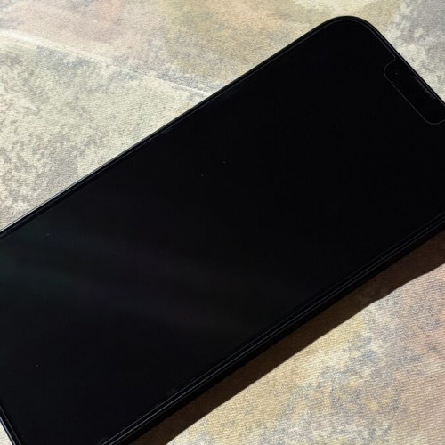 iPhone 14 Plus 128GB like new, Midnight color with case and accessories