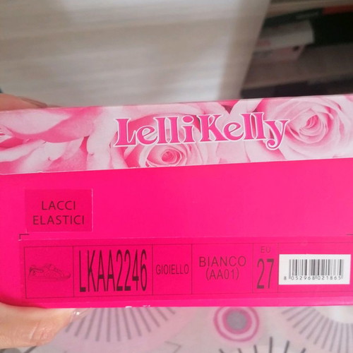 Παπούτσια Lelli Kelly μεταχειρισμένα, μέγεθος 27, με χτυπήματα μπροστά