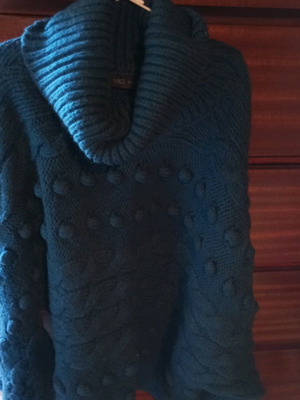 Thick sweater blue like new, size M