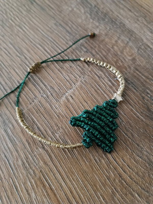 Macrame bracelet Christmas tree new