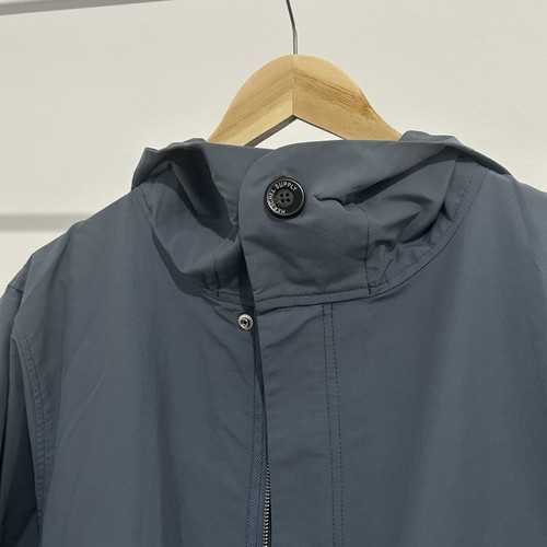 Herschel Supply Co. Waterproof Jacket size M, blue mirage, new