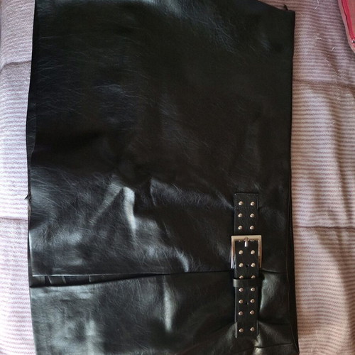 Bershka leather skirt black size XL like new