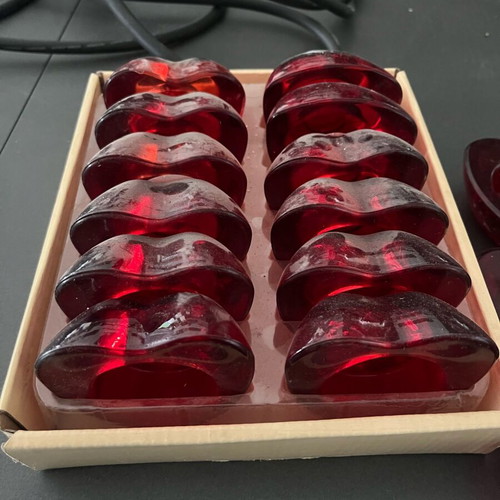 Heart-shaped tealight holders like new, pack of 22