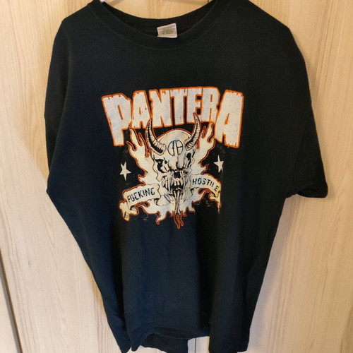 Pantera metal t-shirt like new, size XL, black