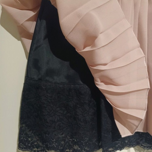 Attrattivo mini skirt like new, dusty pink, size Small with lace