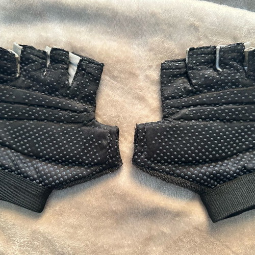 Cycling jersey and gloves like new, size XL