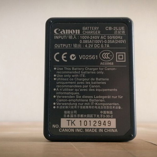 Canon Charger CB-2LUe and Battery NB-3L like new
