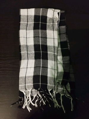 Women's scarf black and white checkered with fringes and silver thread like new