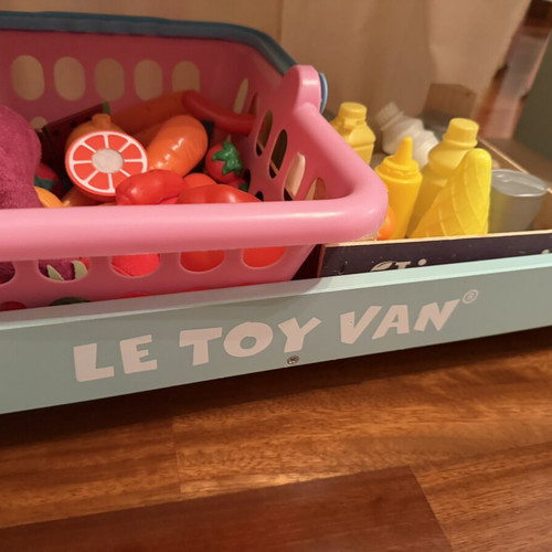 Le Toy Van Wooden Market Playset like new with accessories