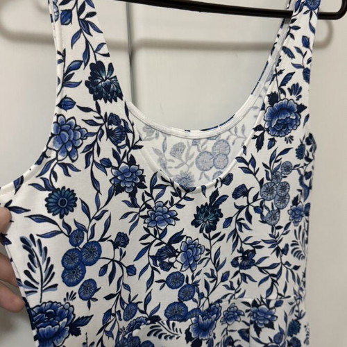 Mini dress H&M like new, white and blue floral