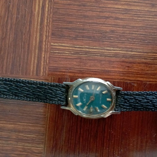 Laora wristwatch used, vintage, slim, INCABLOC