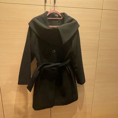 Lussile Black Coat Like New, Size Large