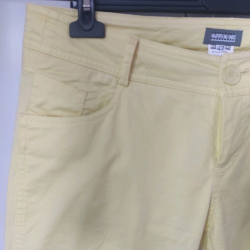 Yellow cotton pants like new, size M to L