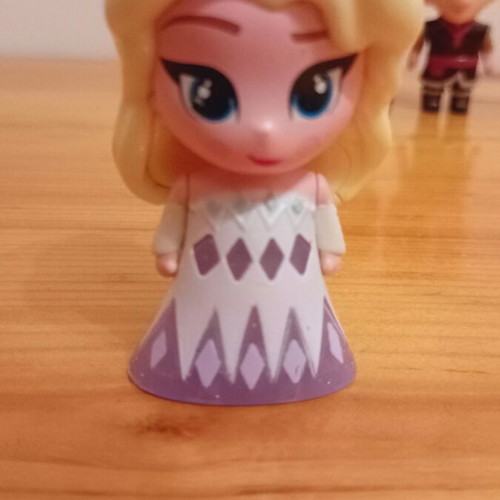 Frozen mini figures set of 6, like new, Disney characters