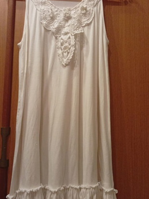 Derpouli blouse with lace, like new, size M