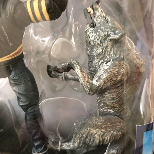 Logan Movie 6” Figure new X-Men United Hugh Jackman with Wolf Marvel Toybiz