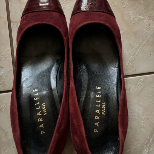 Shoes used with low square heel, size 39